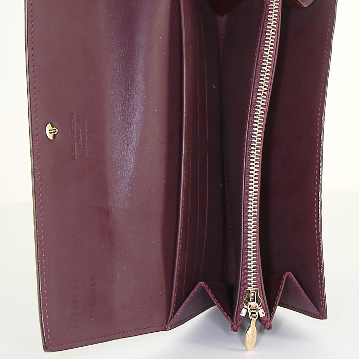 Louis Vuitton Sarah wallet in burgundy monogram patent leather - Detail D2