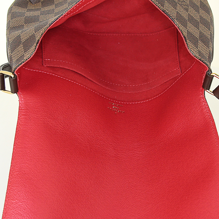 Louis Vuitton Musette Tango shoulder bag in brown damier canvas and brown leather - Detail D2