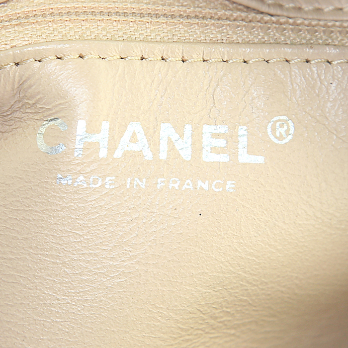 Chanel Luxury Line handbag in bronze grained leather - Detail D3