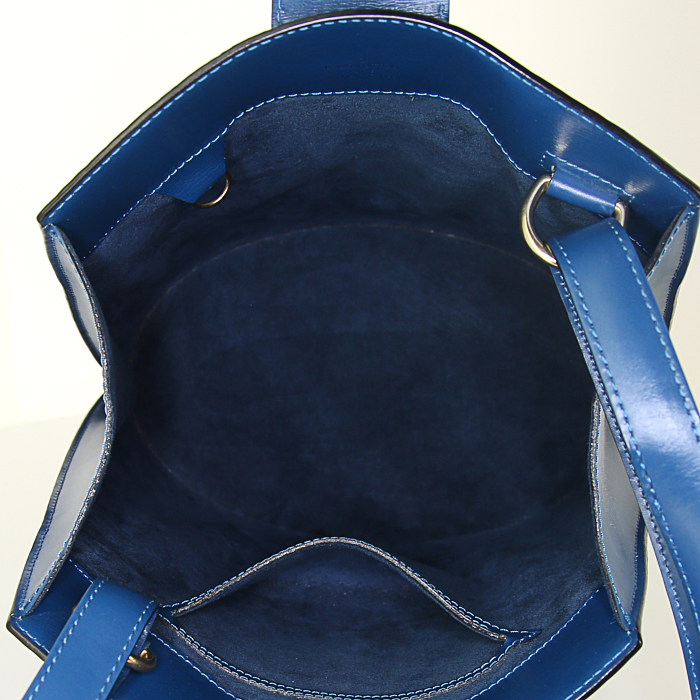 Sac à main Louis Vuitton Cluny en cuir épi bleu - Detail D2