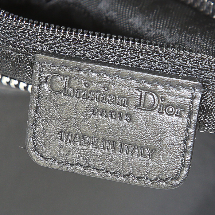 Borsa da spalla o a mano Dior Gaucho in pelle martellata nera - Detail D4