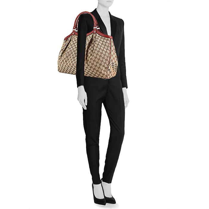 Gucci Sukey large model shopping bag in beige monogram canvas and red leather - Detail D1