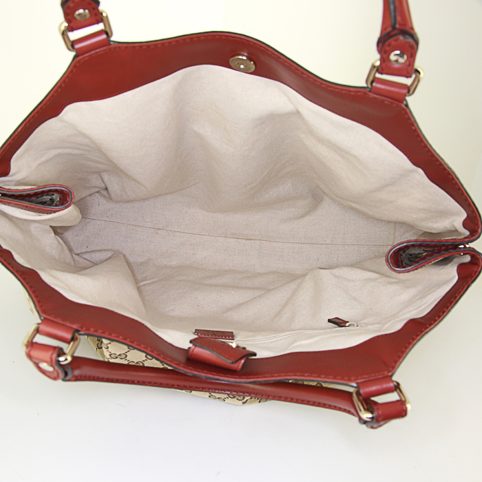 Gucci Sukey large model shopping bag in beige monogram canvas and red leather - Detail D2