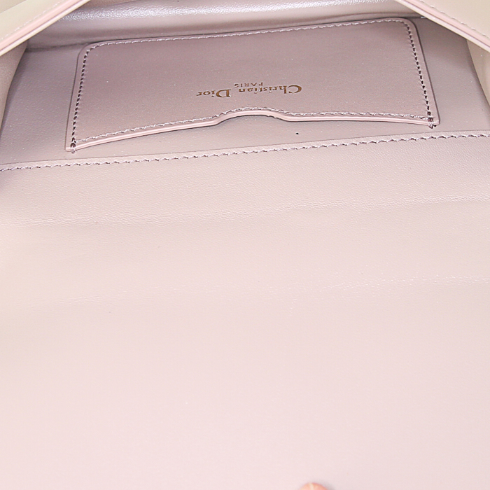 Dior pouch in pink leather - Detail D2