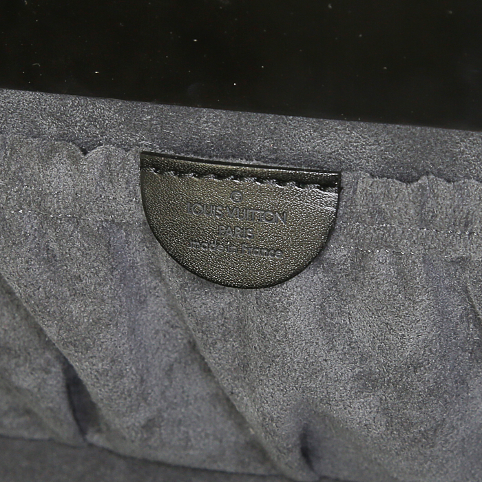 Louis Vuitton Vanity vanity case in black epi leather - Detail D4
