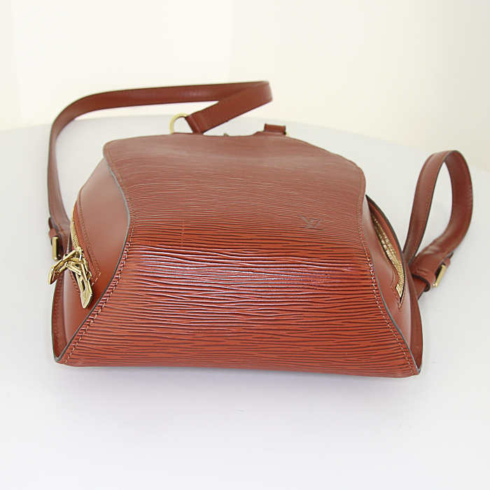 Louis Vuitton Mabillon backpack in brown epi leather - Detail D4