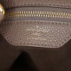 Louis Vuitton L handbag in taupe mahina leather - Detail D3 thumbnail