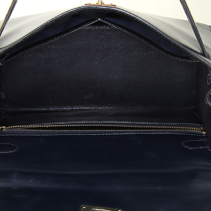Sac à main Hermes Kelly 28 cm en cuir box bleu-nuit - Detail D3
