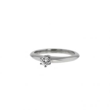 Bague solitaire Tiffany & Co Setting en platine et en diamant