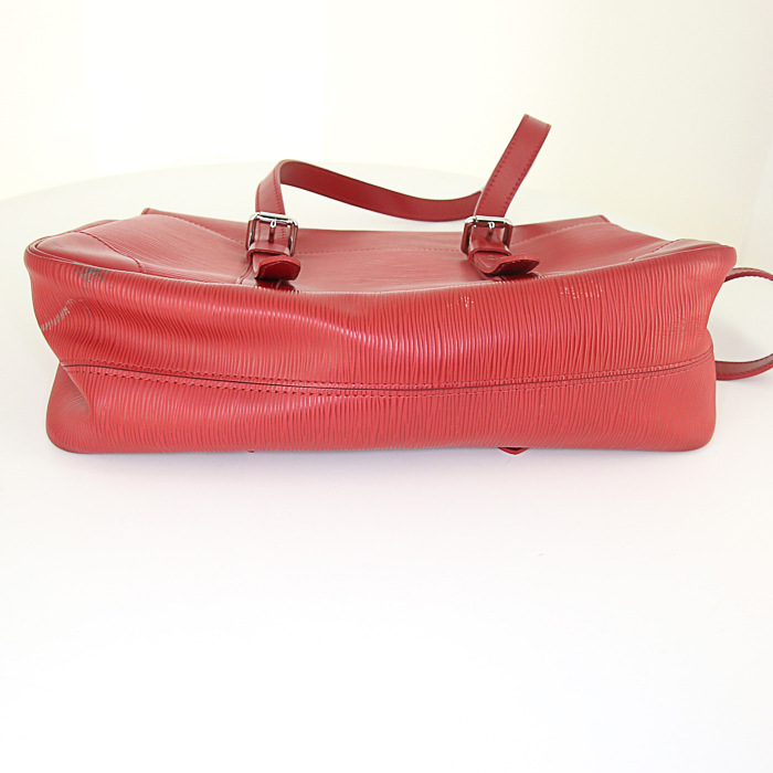 Louis Vuitton Ségur handbag in red epi leather - Detail D4