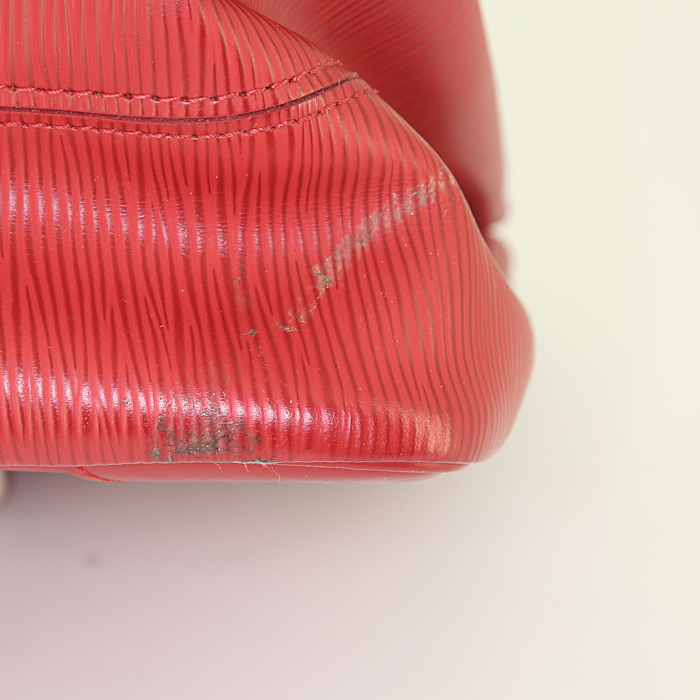 Louis Vuitton Ségur handbag in red epi leather - Detail D5