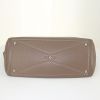 Hermes Victoria shoulder bag in etoupe togo leather - Detail D4 thumbnail