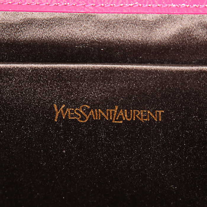 Pochette Saint Laurent Belle de Jour in pelle verniciata rosa - Detail D3