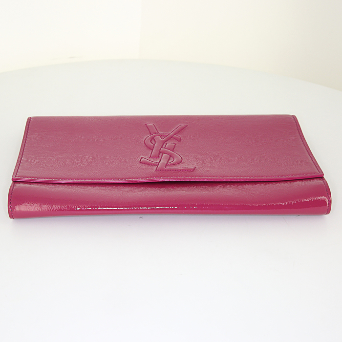 Bolsito de mano Saint Laurent Belle de Jour en charol rosa - Detail D4