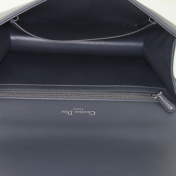 Dior Diorama shoulder bag in grey leather - Detail D3