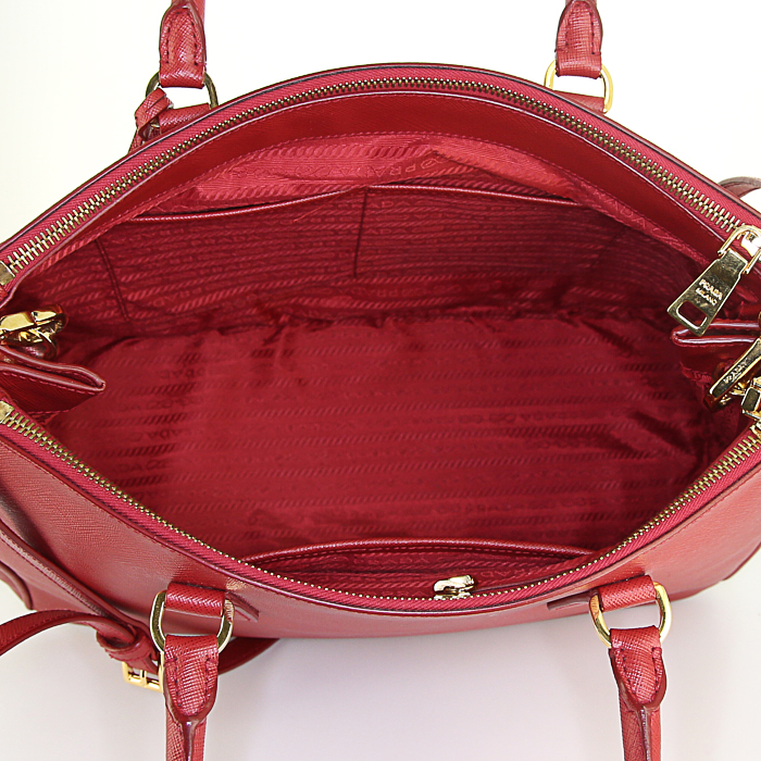 Prada Galleria large model handbag in red leather saffiano - Detail D3