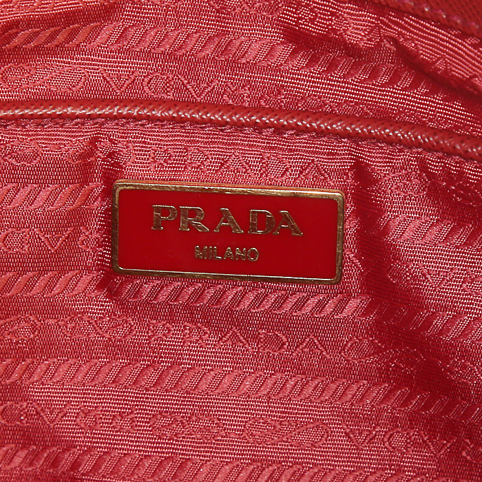 Bolso de mano Prada Galleria modelo grande en cuero saffiano rojo - Detail D4
