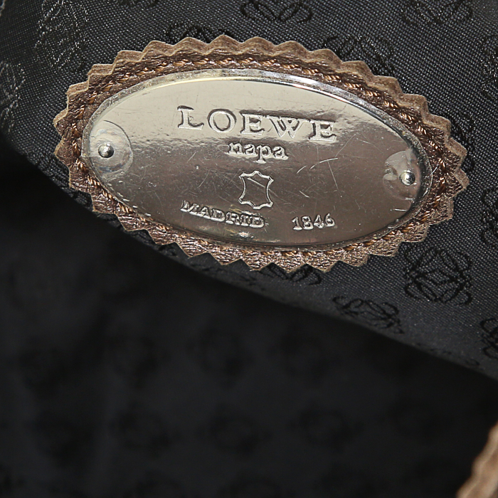 Loewe shopping bag in golden brown leather - Detail D3