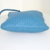 Bottega Veneta shoulder bag in blue intrecciato leather - Detail D4 thumbnail