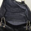 Shopping bag Chanel Portobello in pelle trapuntata nera e pelle lucida nera - Detail D2 thumbnail