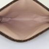Pochette Louis Vuitton en toile monogram enduite et cuir naturel - Detail D2 thumbnail