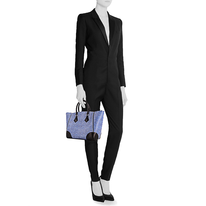 Louis Vuitton Phenix handbag in blue jean epi leather and black leather - Detail D1