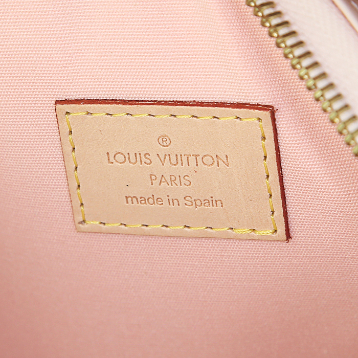 Pochette Louis Vuitton Pochette accessoires in pelle verniciata rosa pallido e pelle naturale - Detail D3