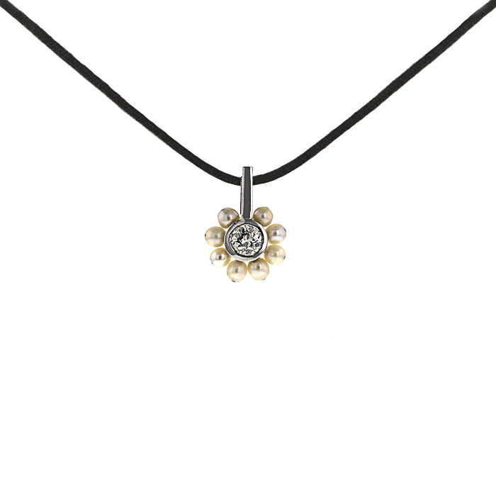 Colgante época años 40 Vintage en oro blanco,  diamante y perlas