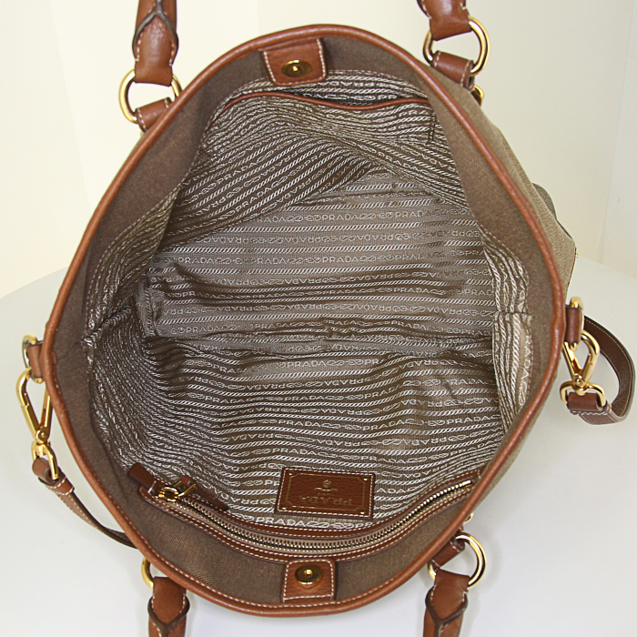 Sac cabas Prada Jacquard en toile siglée vert-kaki et cuir marron - Detail D3