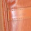 Sac cabas Louis Vuitton petit Noé petit modèle en cuir épi marron et cognac - Detail D3 thumbnail