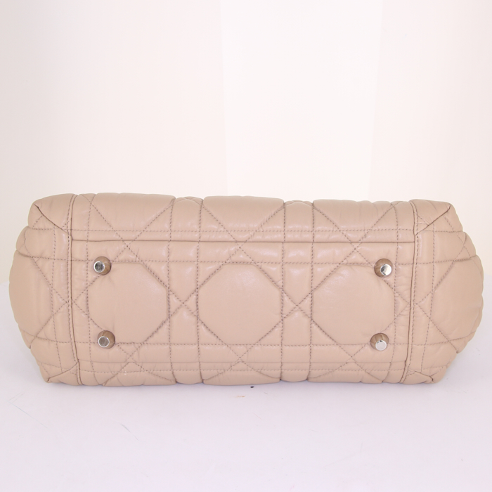 Sac porté épaule ou main Dior Milly La Forêt en cuir matelassé beige - Detail D5