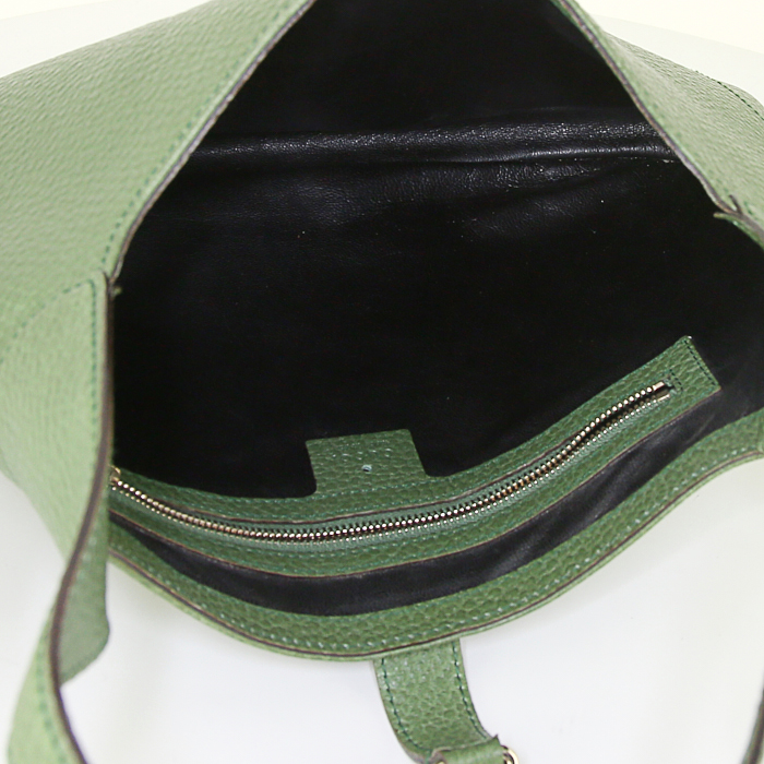 Sac à main Gucci Jackie en cuir vert - Detail D2
