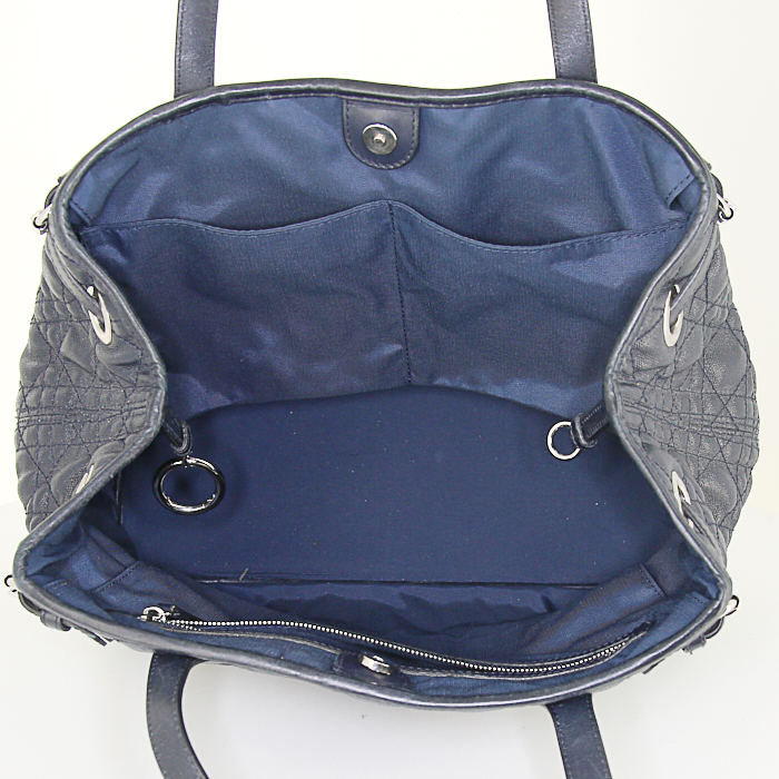 Bolso de mano Dior Panarea en lona cannage azul oscuro y cuero azul - Detail D2