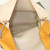 Bolso de mano Celine All Soft en cuero color topo y beige y piel de pitón naranja - Detail D2 thumbnail