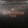 Louis Vuitton Sénateur pouch in black epi leather - Detail D3 thumbnail