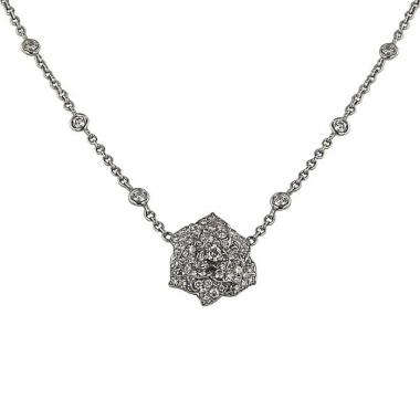 Collier Piaget Rose en or blanc et diamants
