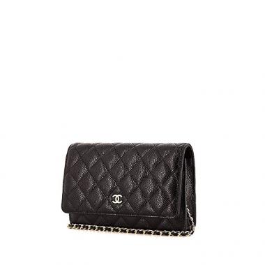 Bolso bandolera Chanel Wallet on Chain en cuero granulado acolchado negro