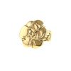 Anello Chanel Camelia modello medio in oro giallo - 00pp thumbnail