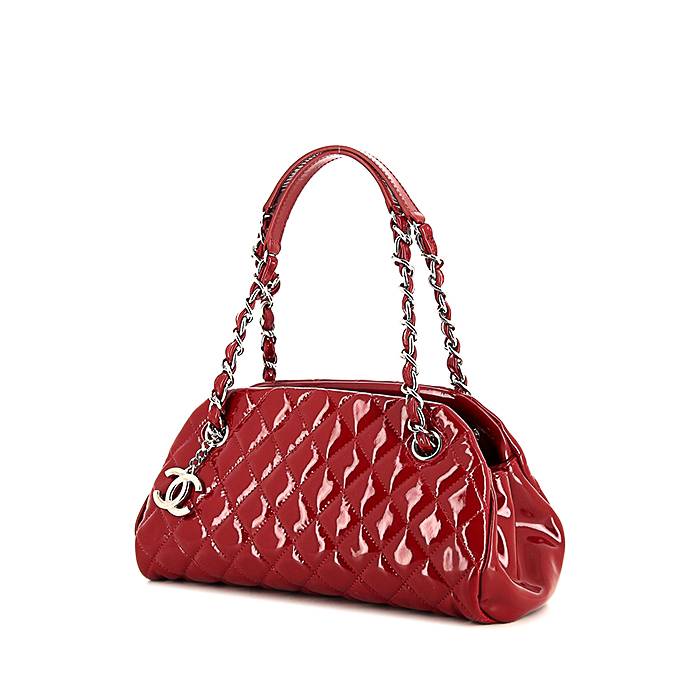 How to Spot a Fake Chanel Handbag