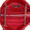 Chanel Just Mademoiselle handbag in red patent quilted leather - Detail D2 thumbnail