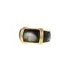 Van Cleef & Arpels 1980's sleeve ring in yellow gold and mother of pearl - 00pp thumbnail