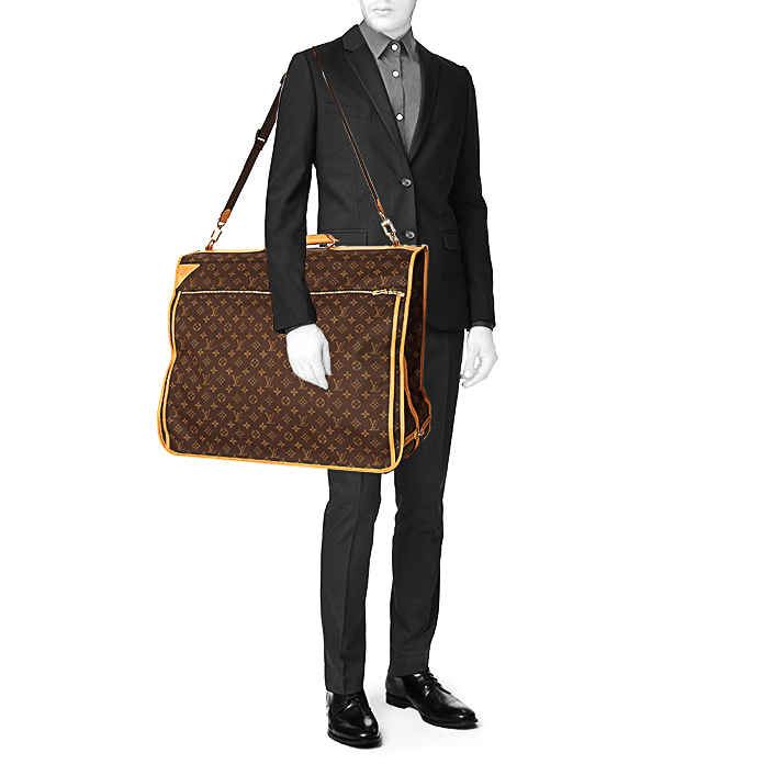 Porte-habits Louis Vuitton en toile monogram marron et cuir naturel - Detail D2