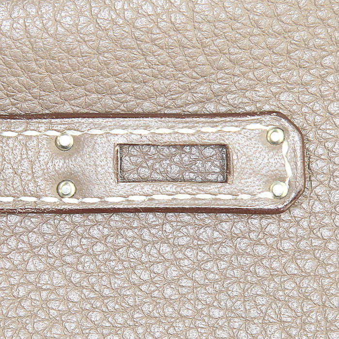 Sac à main Hermes Birkin 25 cm en cuir togo étoupe - Detail D4