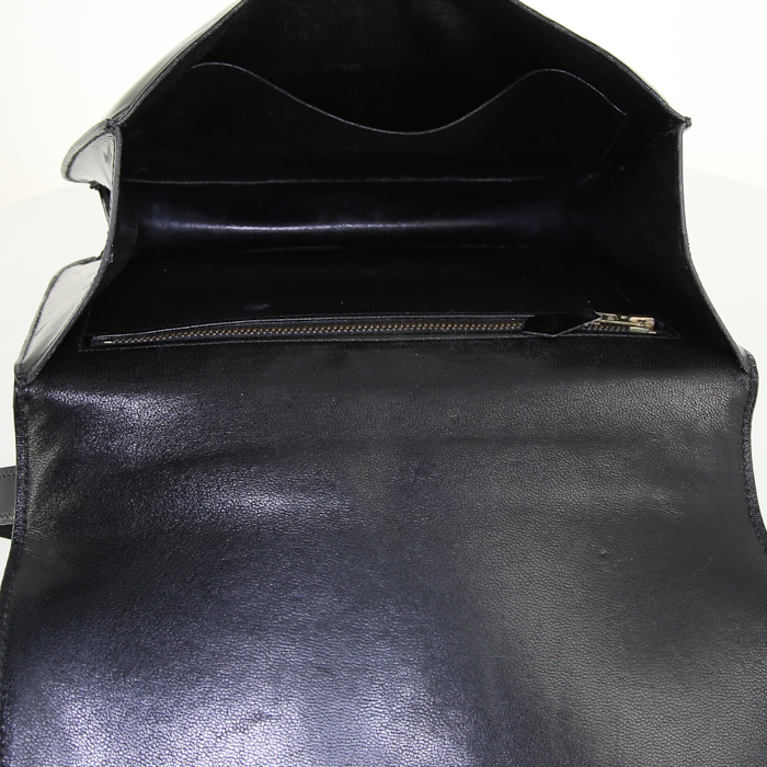 Bolso de mano Hermes Constance en charol negro - Detail D3