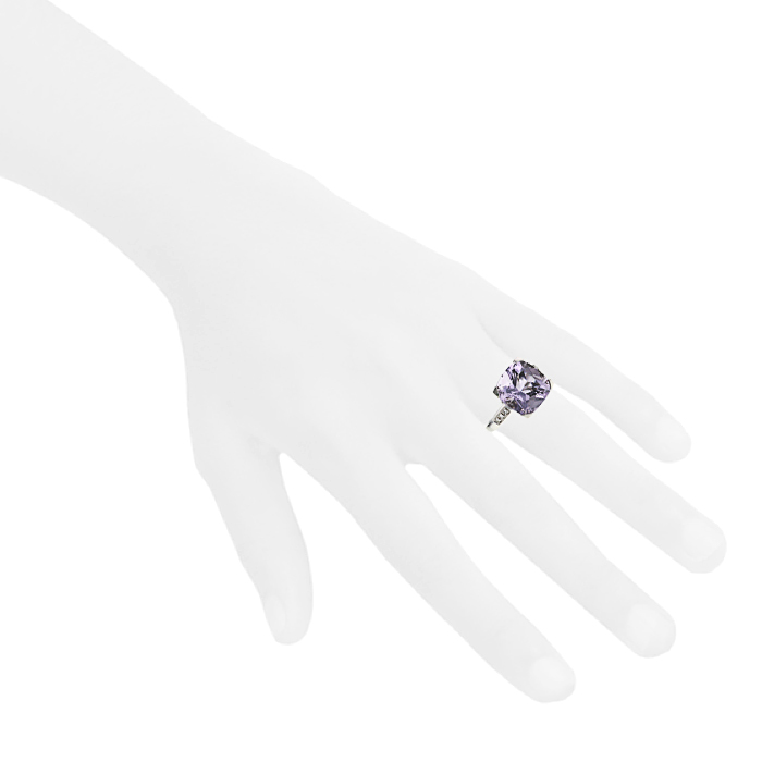 Mauboussin Gueule d'Amour ring in white gold,  diamonds and amethyst and in amethyst - Detail D1