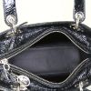 Bolso de mano Dior Lady Dior modelo mediano en cuero negro - Detail D3 thumbnail