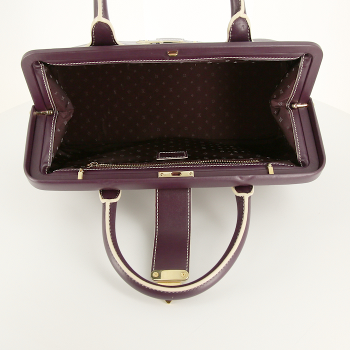 Sac à main Louis Vuitton L'Ingénieux petit modèle en cuir suhali aubergine - Detail D2