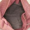 Bolso de mano Bottega Veneta Sloane en cuero trenzado rosa pálido - Detail D2 thumbnail