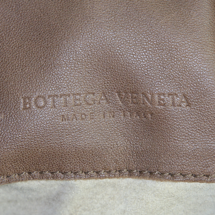 Bolso de mano Bottega Veneta Sloane en cuero trenzado marrón - Detail D3