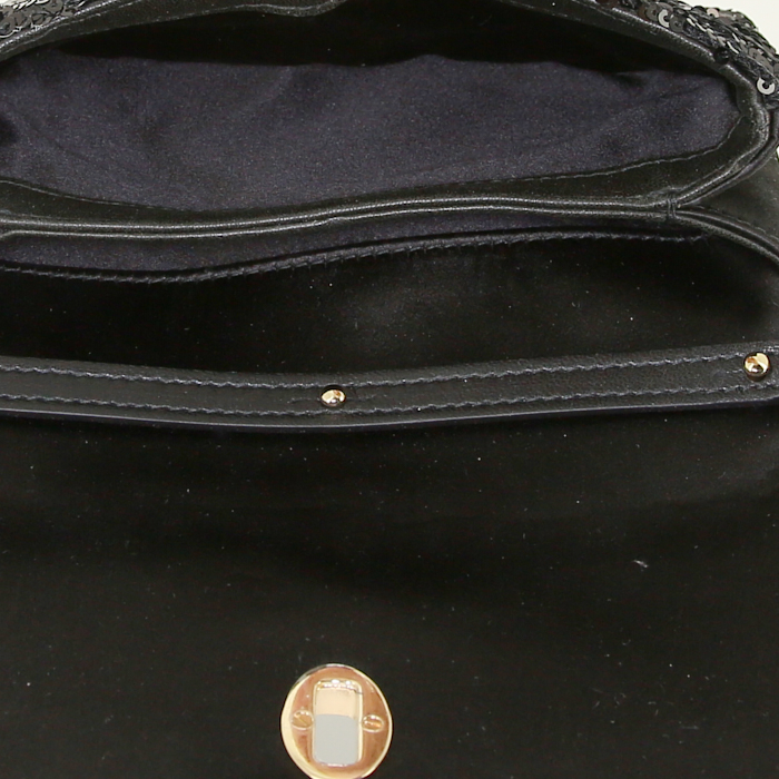 Pochette Dolce 
Gabbana en sequin noir et cuir noir - Detail D2